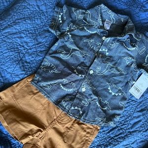 Brand new baby boy carters set size: 6 month